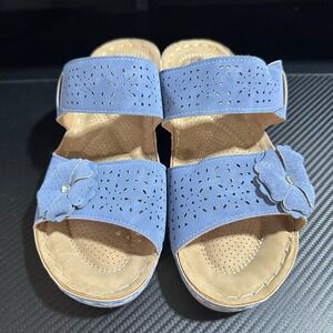 Women's Belladia Comfort Wide Fit Blue Flower Rhinestone Sandals Size 7.5W